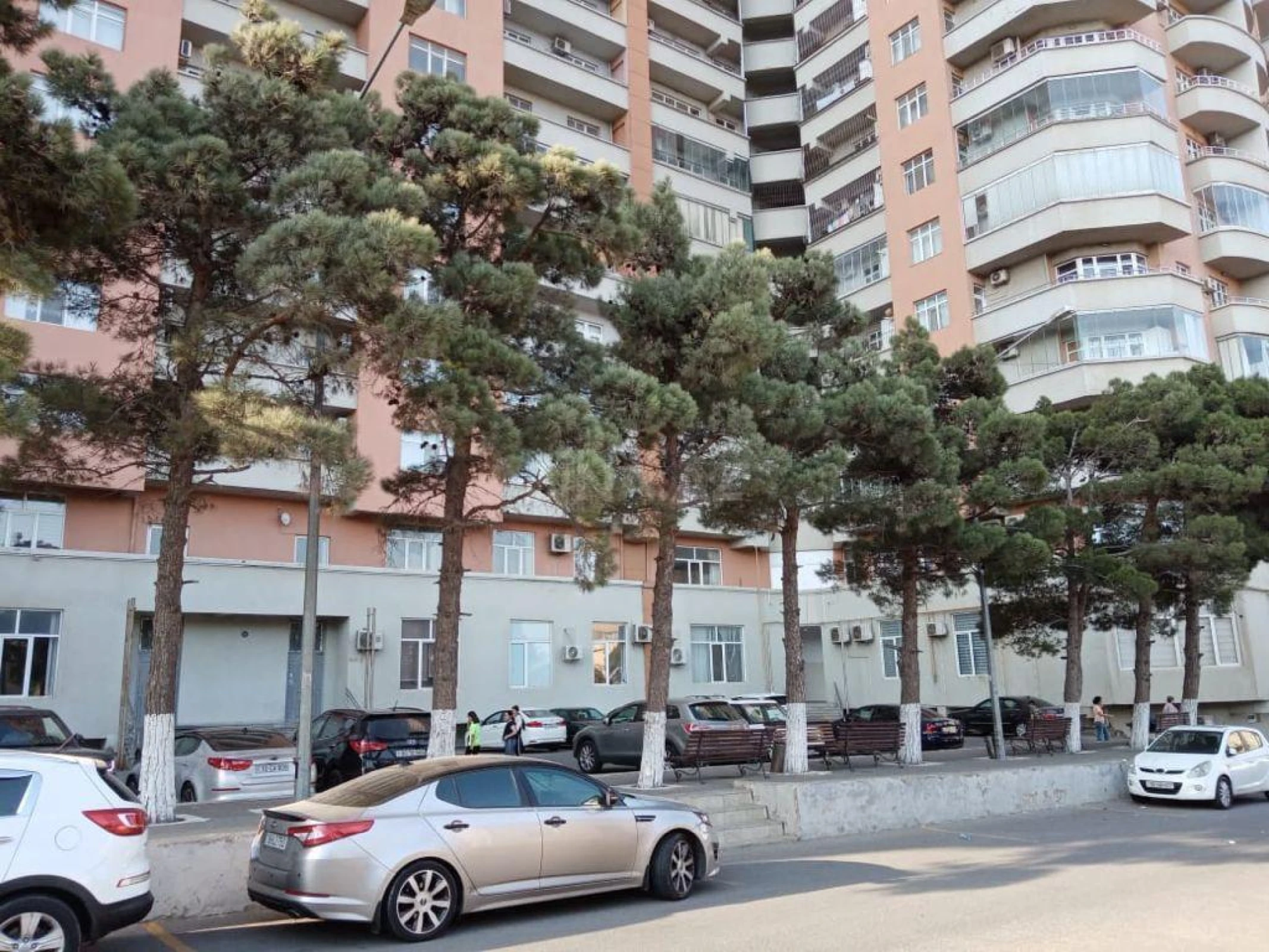 Satılır 3 otaqlı mənzil 96 m²
