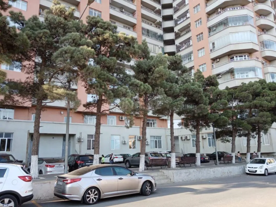 Satılır 3 otaqlı mənzil 96 m²