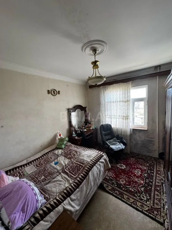 Satılır 5 otaqlı mənzil 110 m²