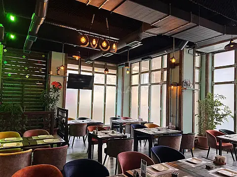 Satılır obyekt 850 m²