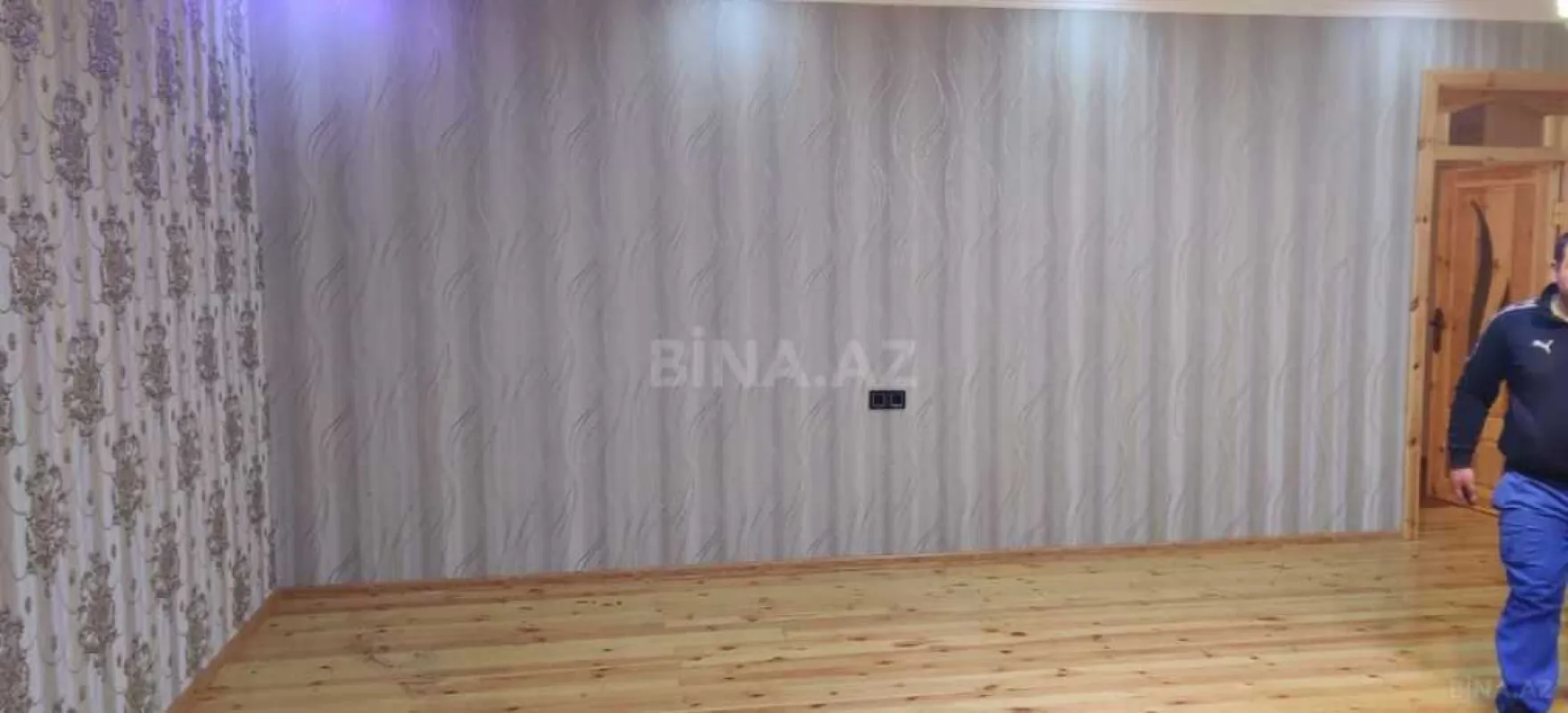 Satılır 2 otaqlı həyət evi 120.7 m²