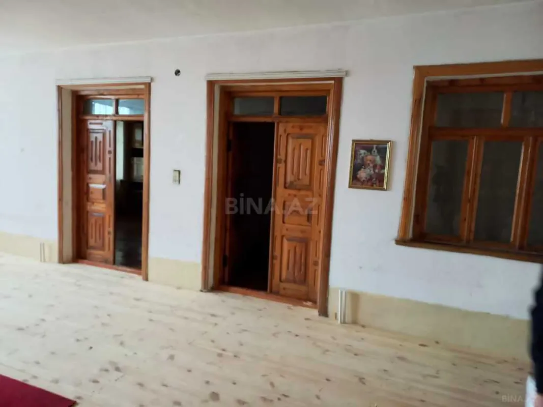Satılır 2 otaqlı həyət evi 120.7 m²