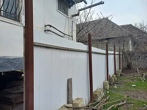 Satılır 2 otaqlı həyət evi 120.7 m²