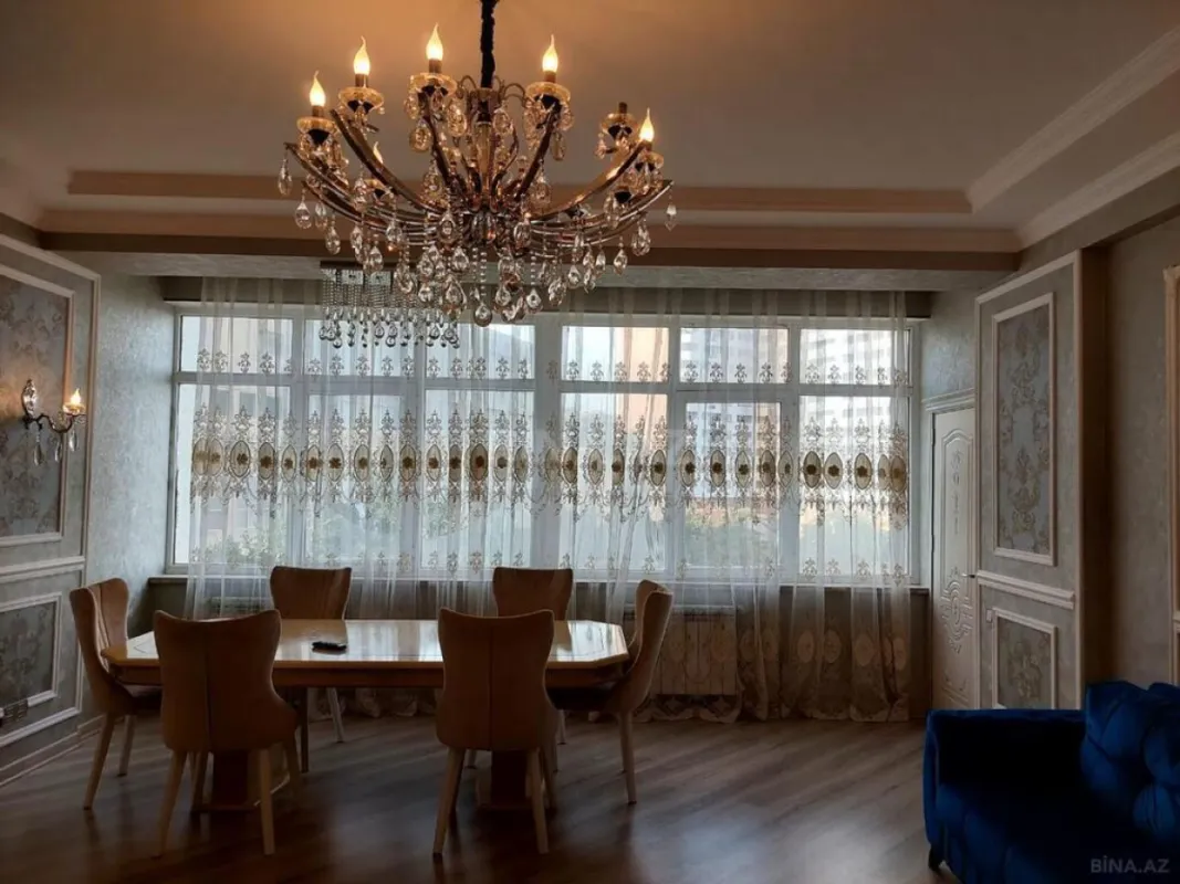 Kirayə verilir 3 otaqlı mənzil 120 m²