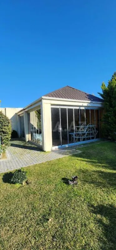 Kirayə verilir 5 otaqlı həyət evi 450 m²