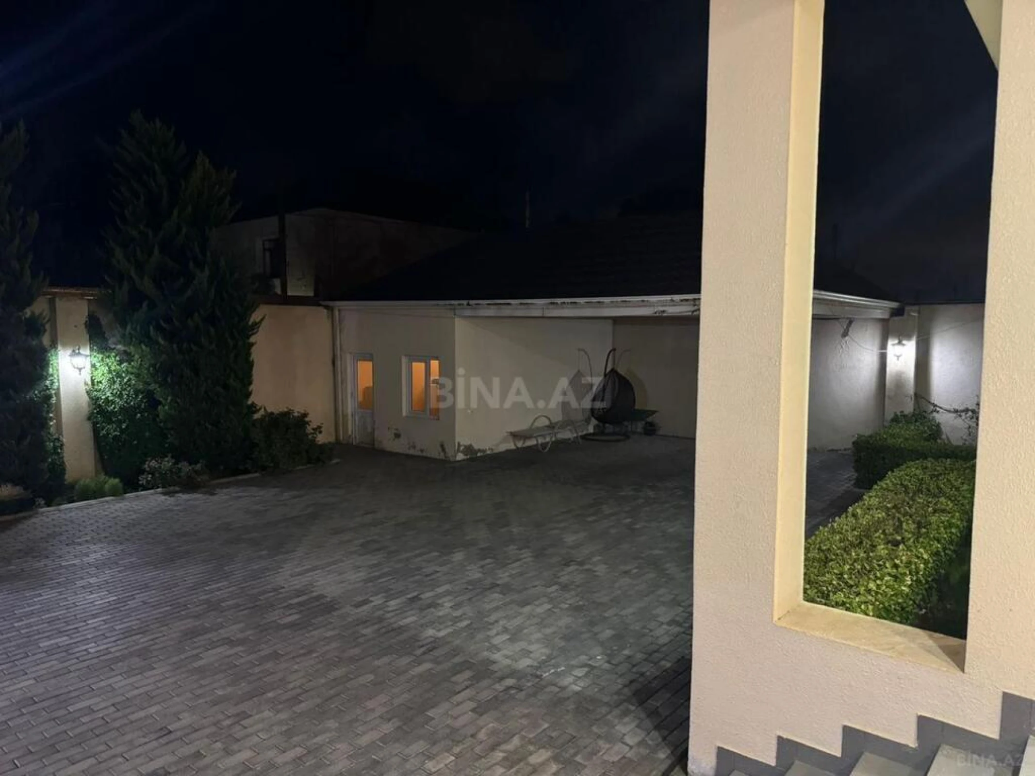 Kirayə verilir 5 otaqlı həyət evi 450 m²