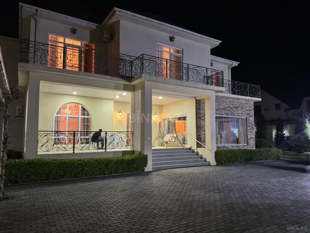 Kirayə verilir 5 otaqlı həyət evi 450 m²