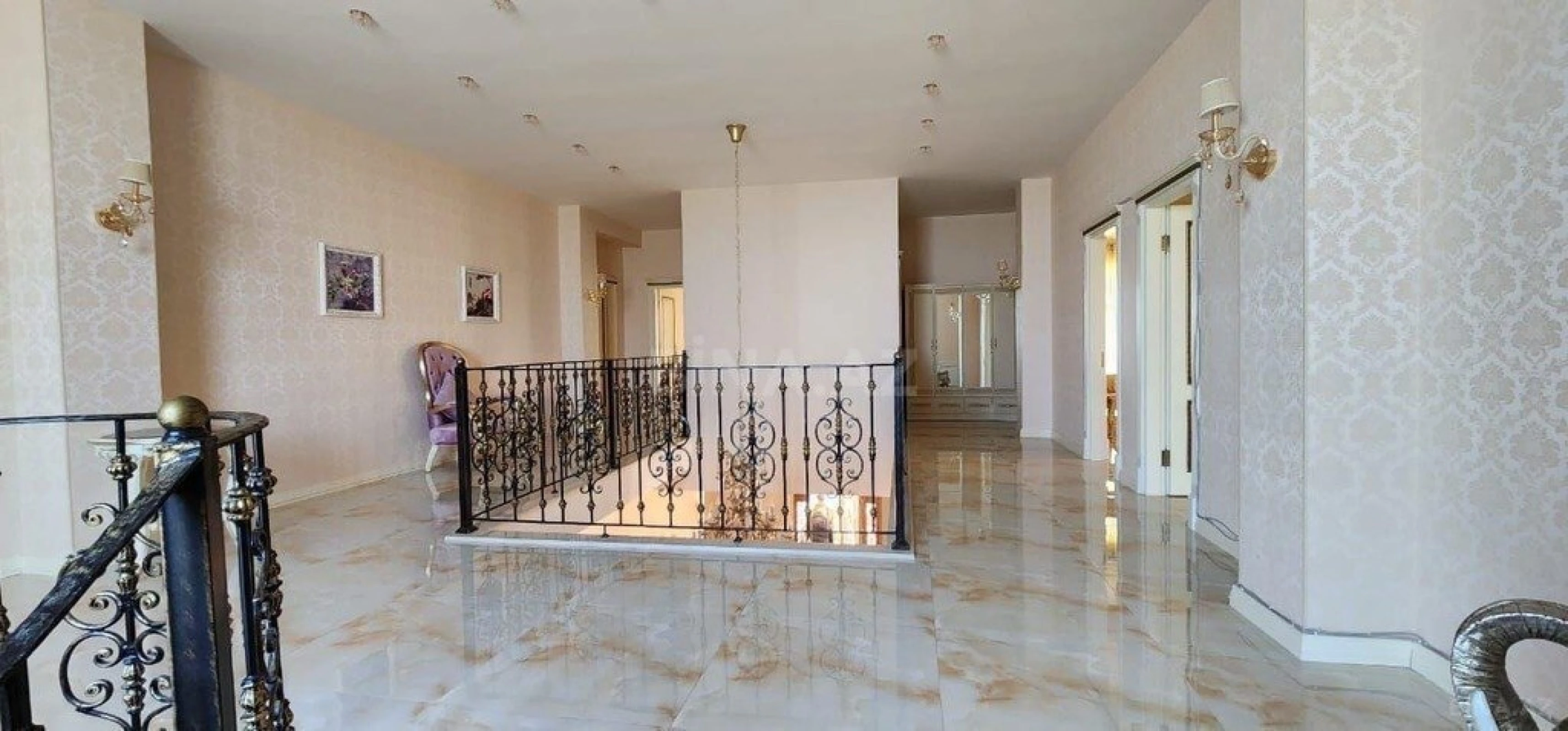 Kirayə verilir 5 otaqlı həyət evi 450 m²