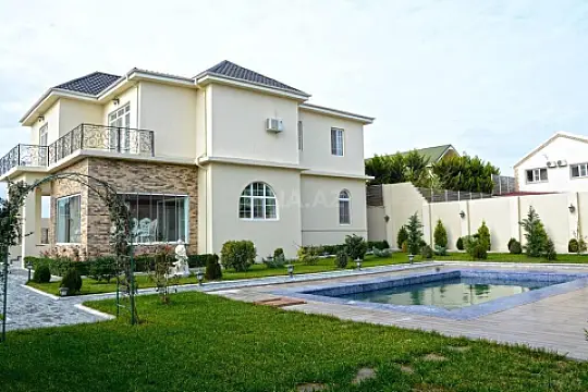 Kirayə verilir 5 otaqlı həyət evi 450 m²