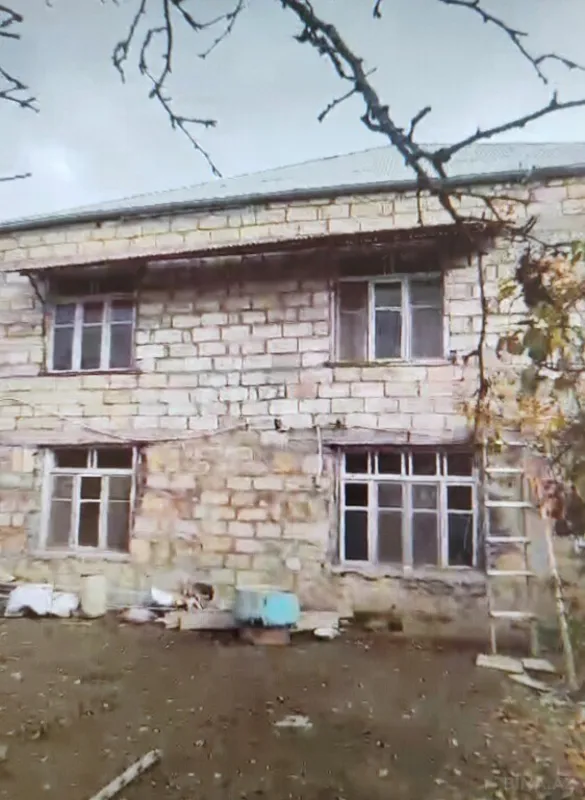 Satılır 4 otaqlı həyət evi 170.3 m²