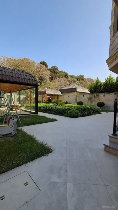 Satılır 6 otaqlı həyət evi 458 m²