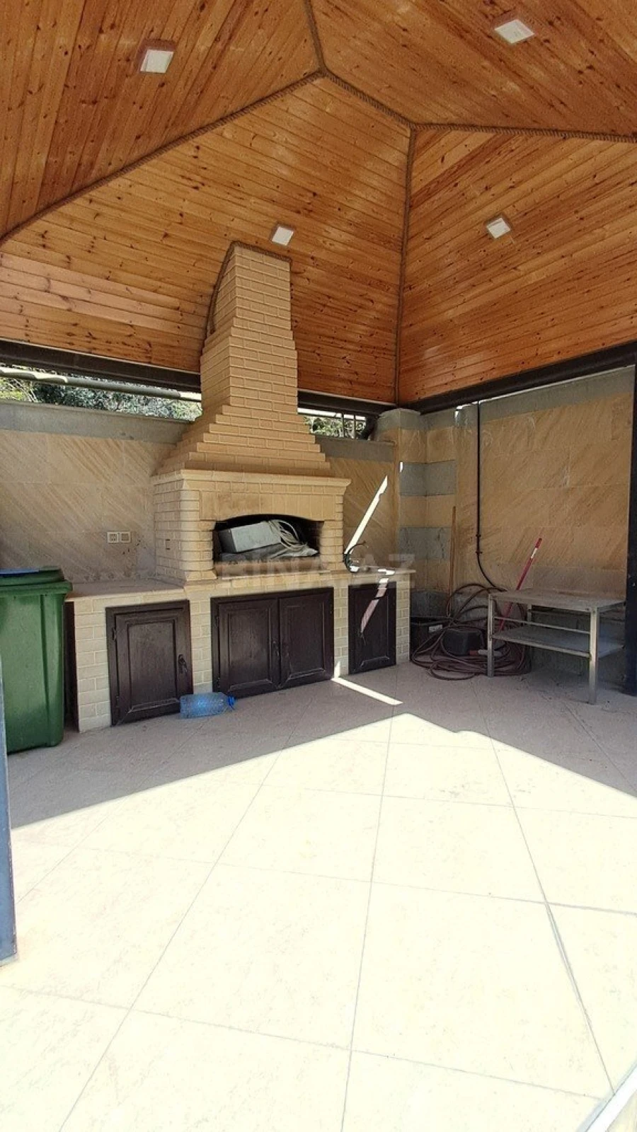 Satılır 6 otaqlı həyət evi 458 m²