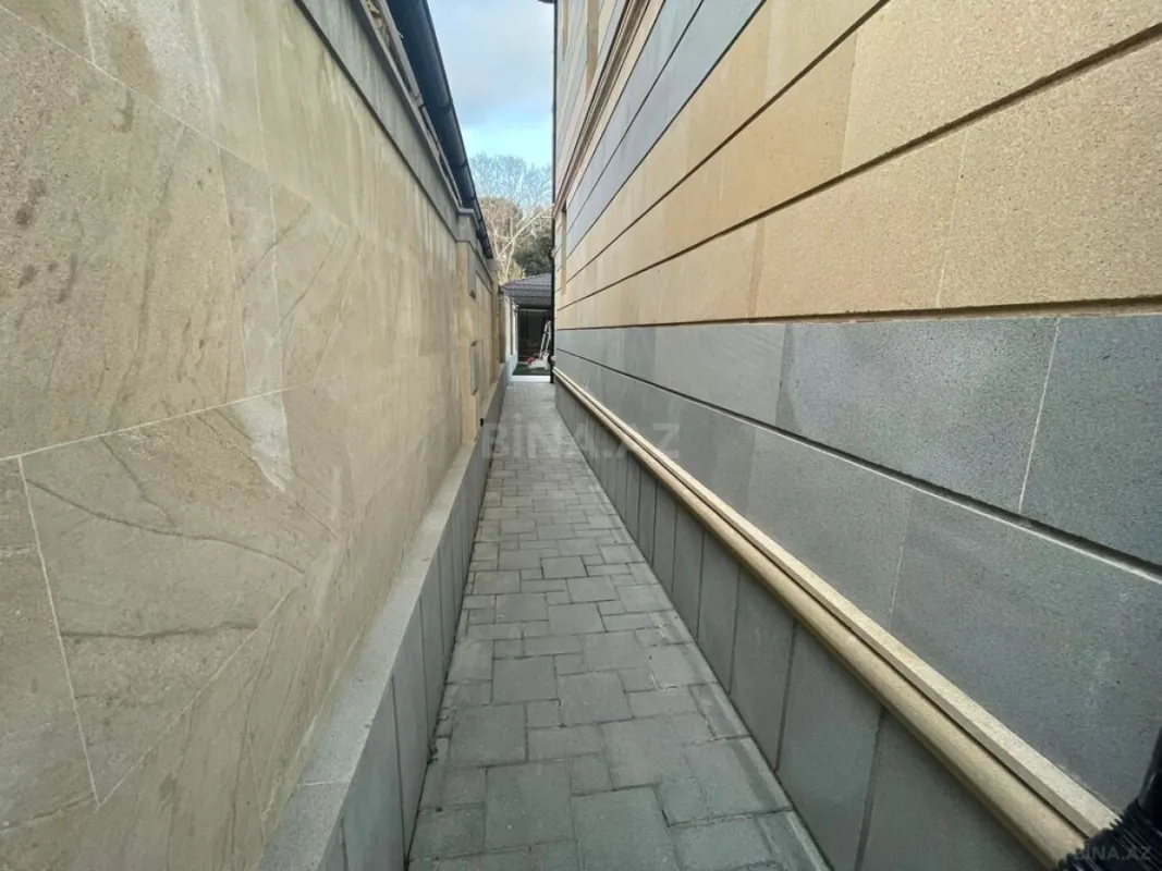 Satılır 6 otaqlı həyət evi 458 m²