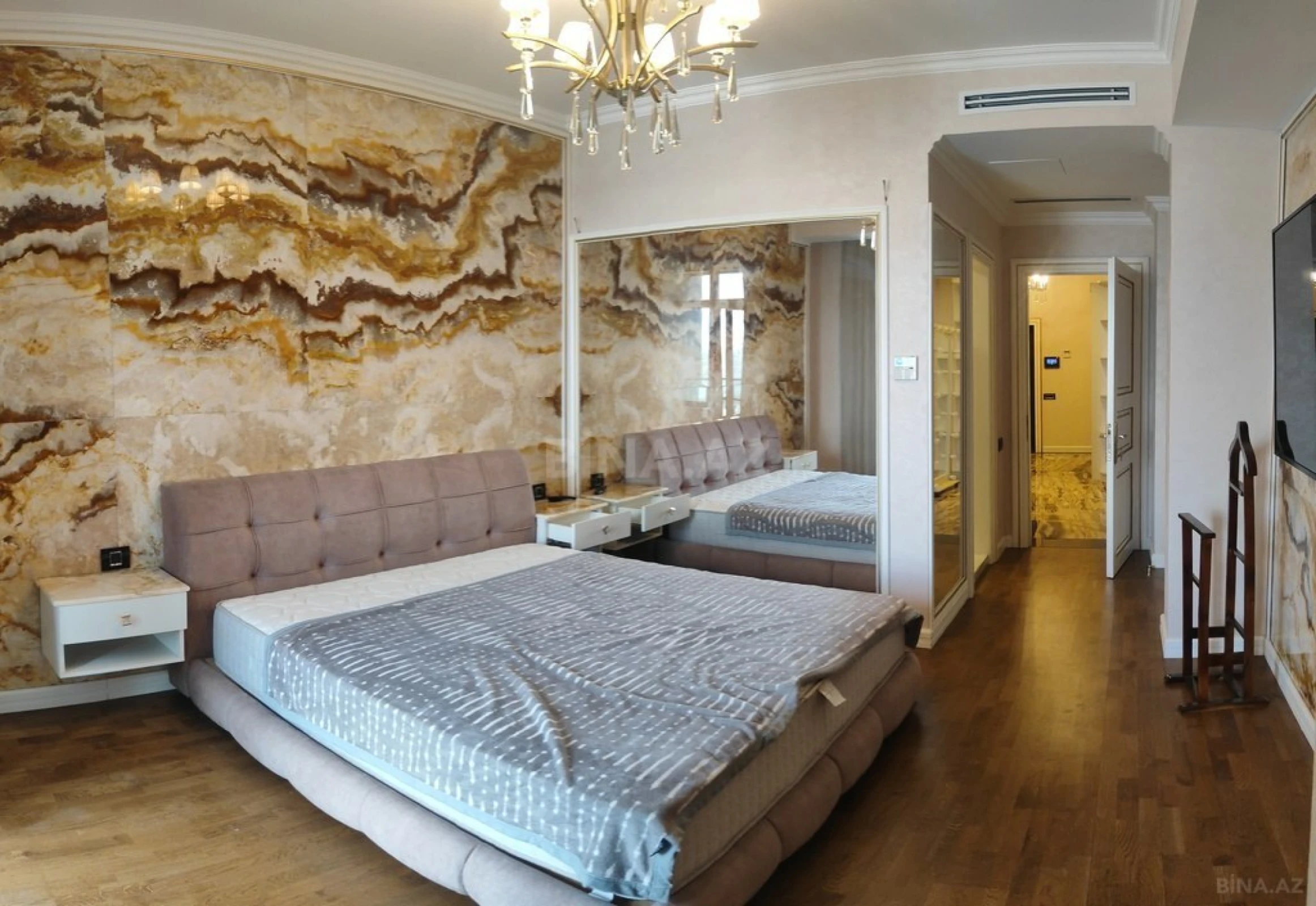 Kirayə verilir 3 otaqlı mənzil 180 m²