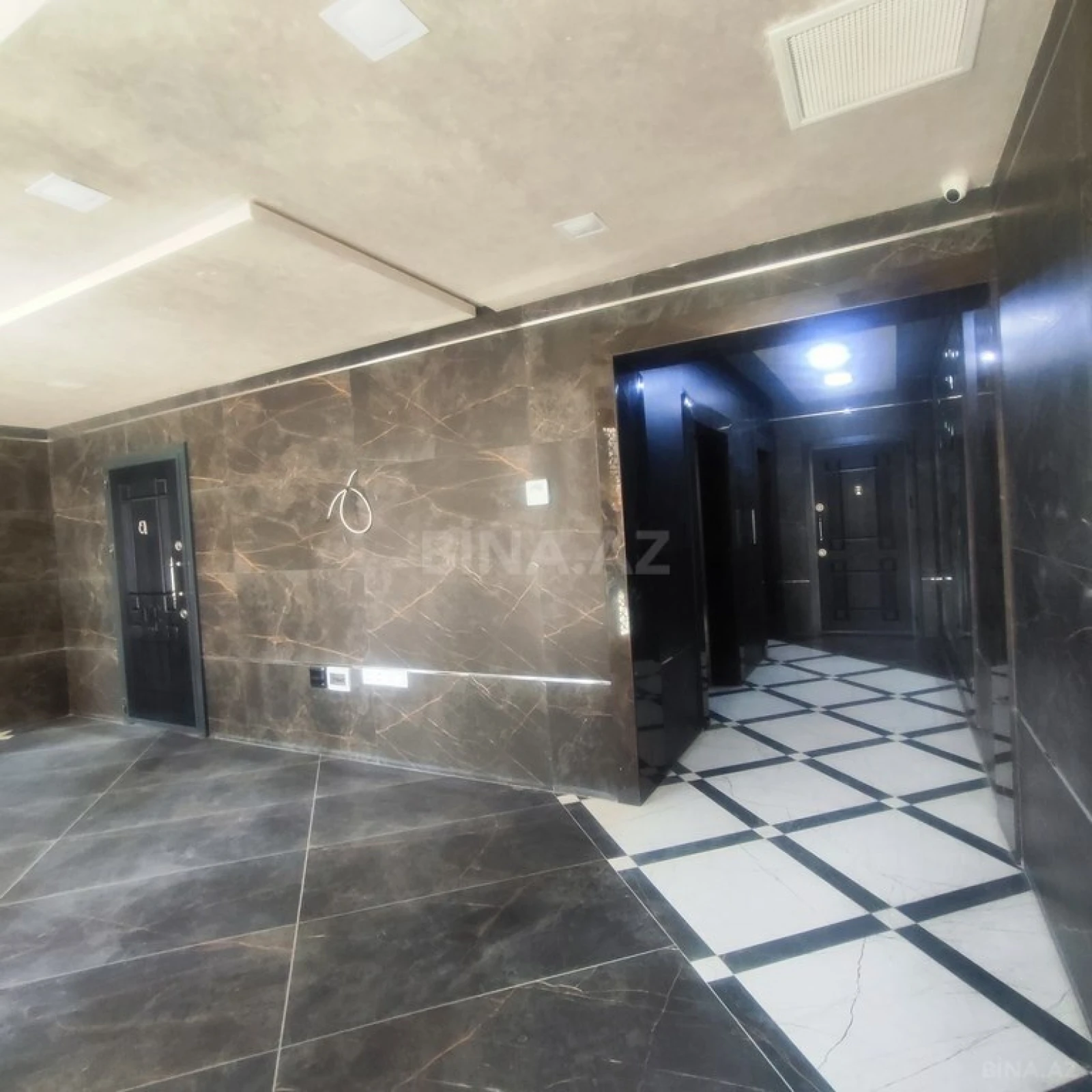 Kirayə verilir 3 otaqlı mənzil 180 m²