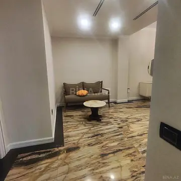 Kirayə verilir 3 otaqlı mənzil 180 m²