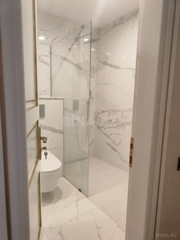 Kirayə verilir 3 otaqlı mənzil 180 m²