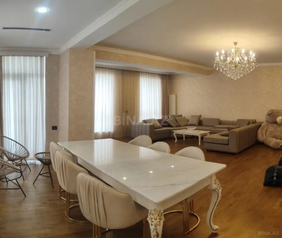 Kirayə verilir 3 otaqlı mənzil 180 m²
