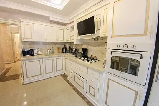 Satılır 3 otaqlı mənzil 120 m²