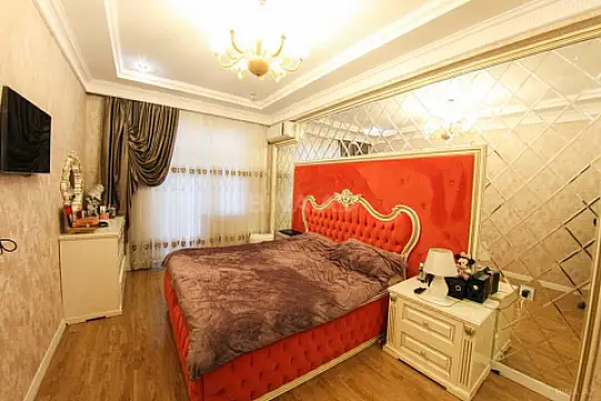 Satılır 3 otaqlı mənzil 120 m²