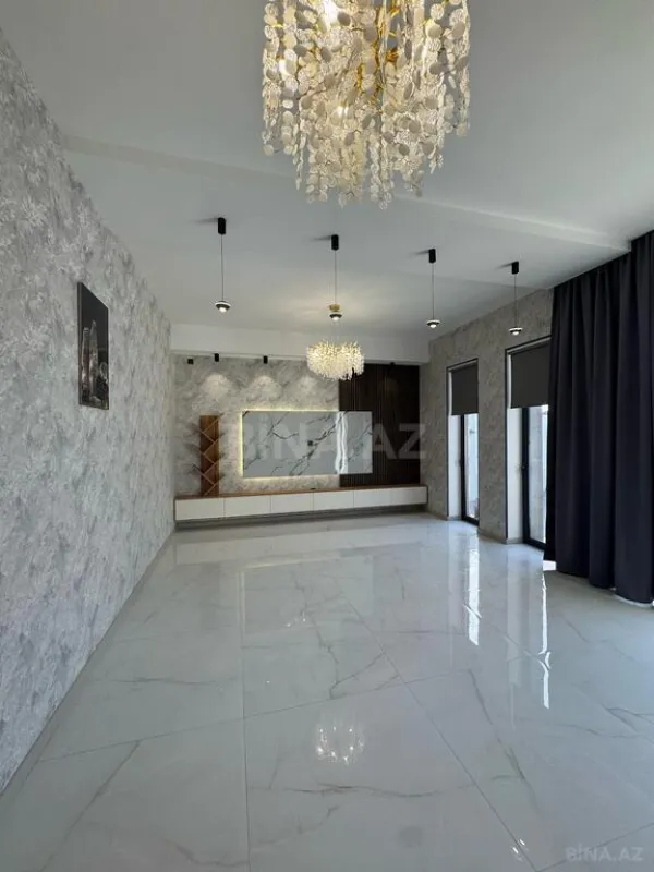 Satılır 5 otaqlı həyət evi 200 m²