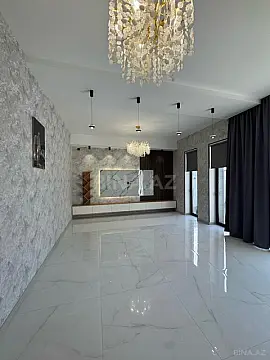 Satılır 5 otaqlı həyət evi 200 m²