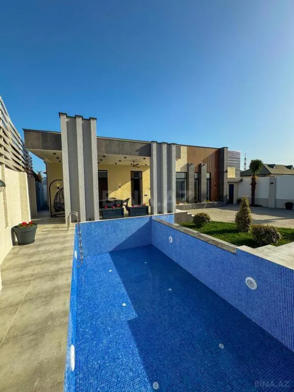 Satılır 5 otaqlı həyət evi 200 m²