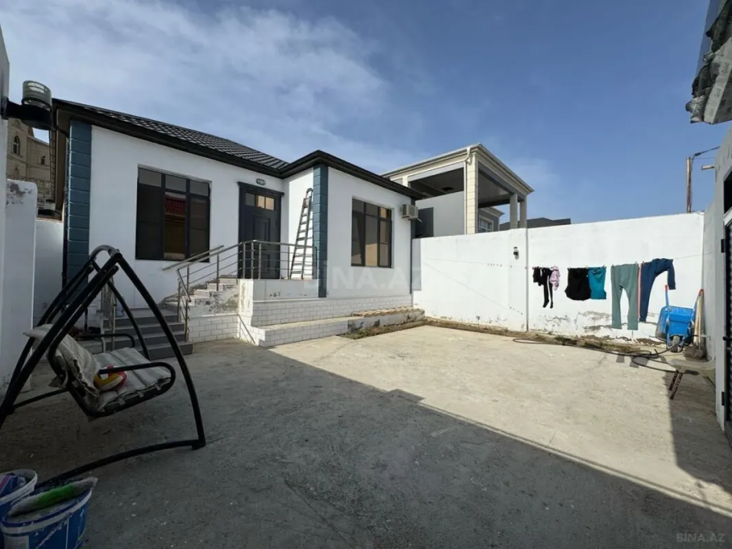Satılır 3 otaqlı həyət evi 140 m²