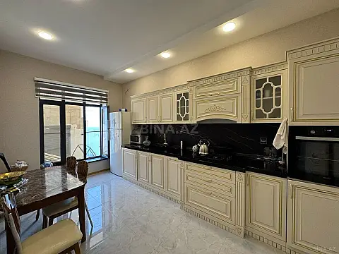 Satılır 3 otaqlı həyət evi 140 m²