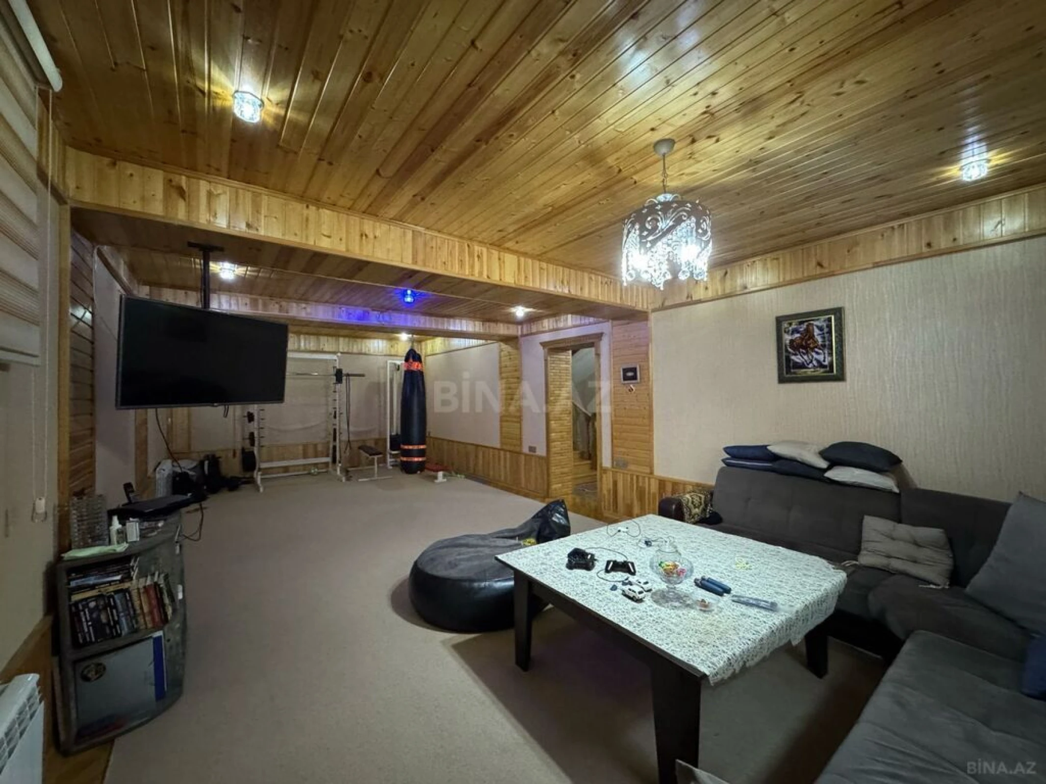 Satılır 7 otaqlı həyət evi 330 m²