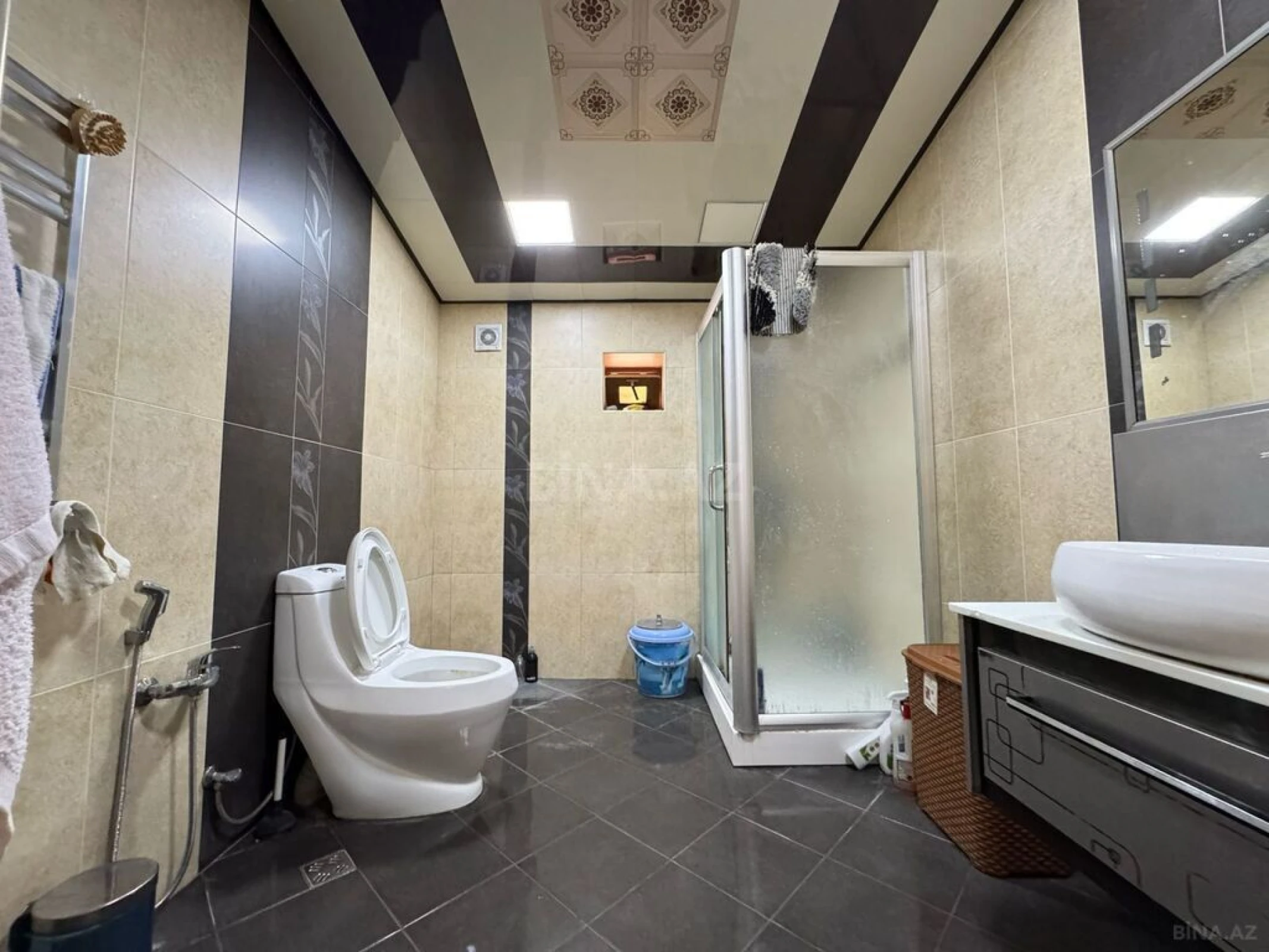Satılır 7 otaqlı həyət evi 330 m²