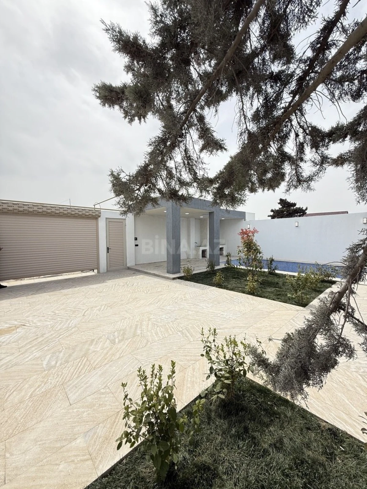 Satılır 4 otaqlı həyət evi 140 m²