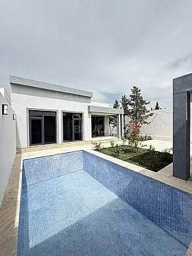 Satılır 4 otaqlı həyət evi 140 m²