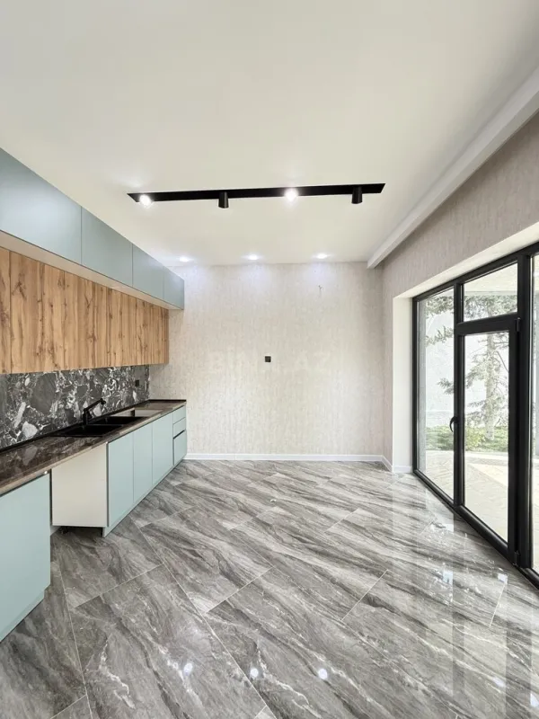 Satılır 4 otaqlı həyət evi 140 m²