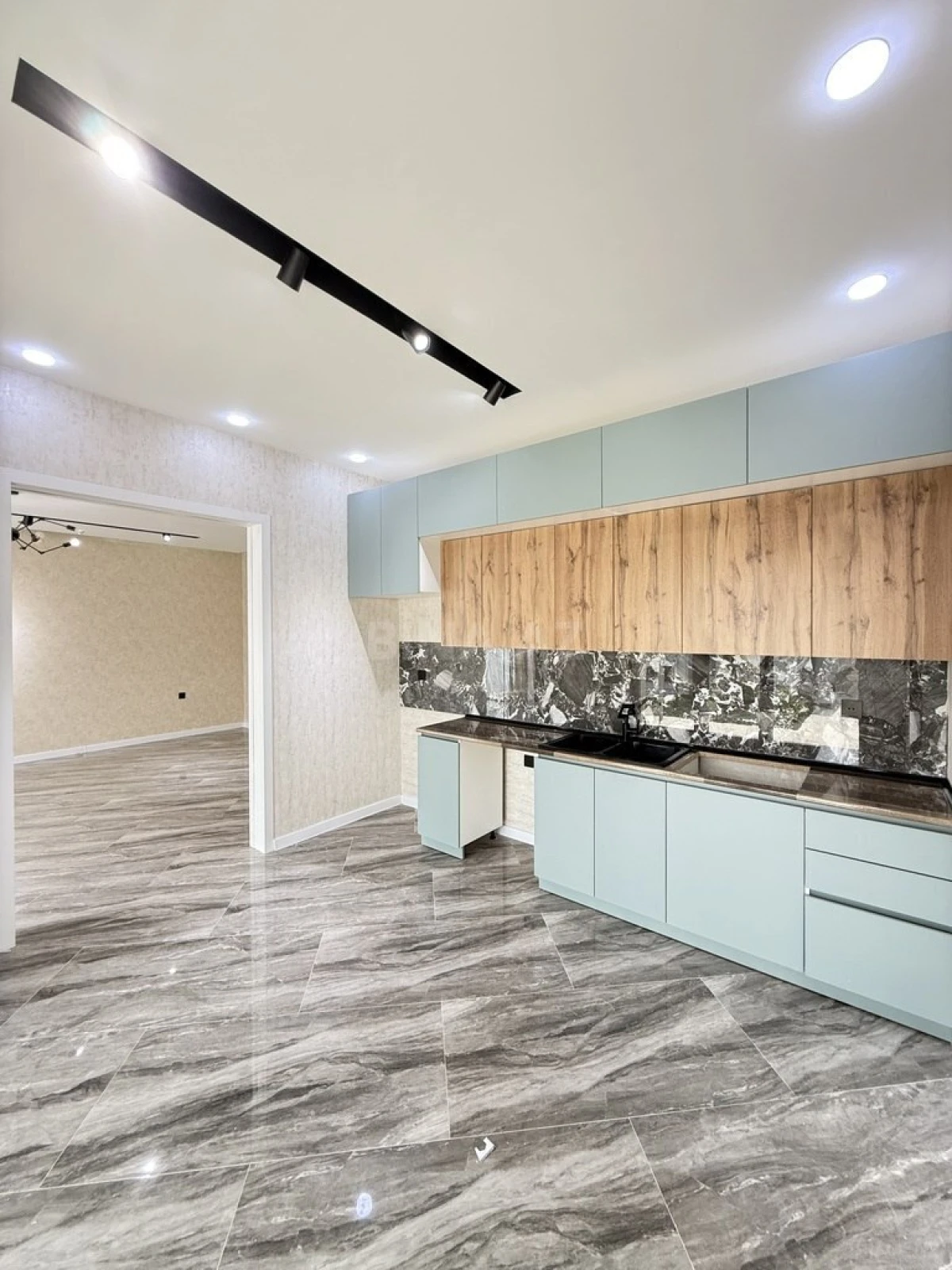 Satılır 4 otaqlı həyət evi 140 m²