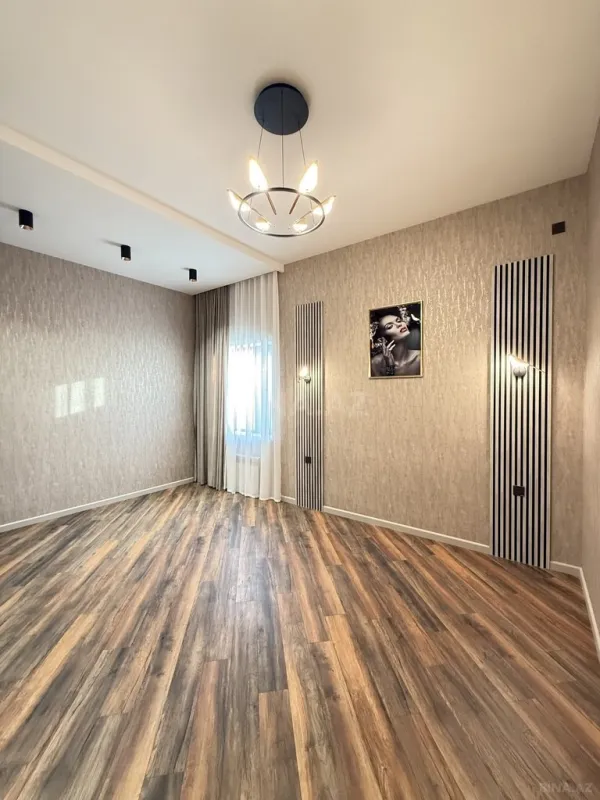 Satılır 4 otaqlı həyət evi 160 m²