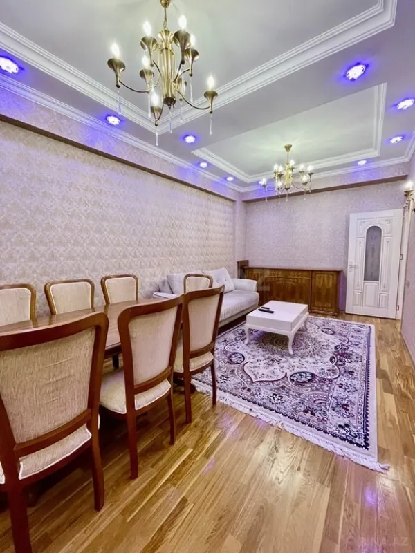 Kirayə verilir 2 otaqlı mənzil 70 m²