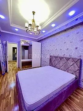 Kirayə verilir 2 otaqlı mənzil 70 m²