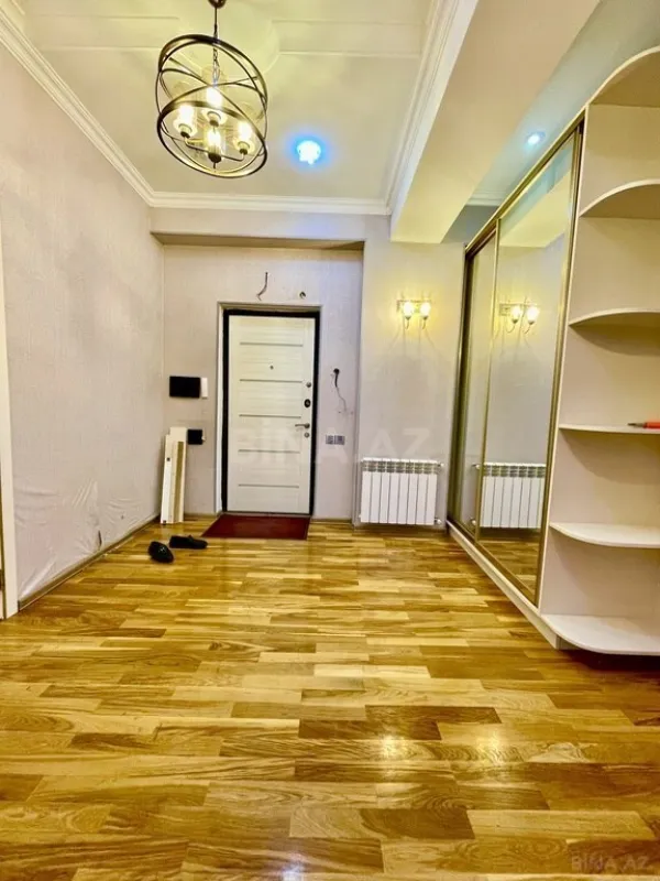 Kirayə verilir 2 otaqlı mənzil 70 m²