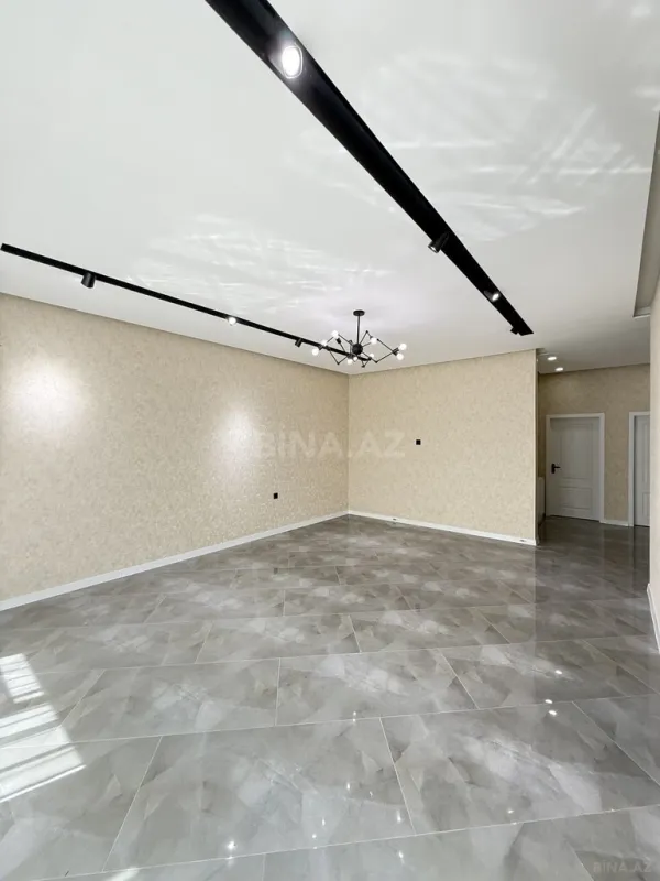 Satılır 4 otaqlı həyət evi 135 m²
