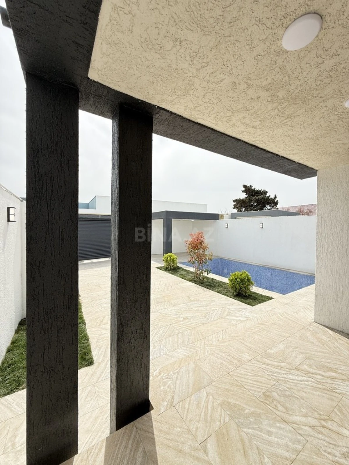 Satılır 4 otaqlı həyət evi 135 m²