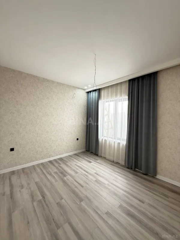 Satılır 4 otaqlı həyət evi 135 m²