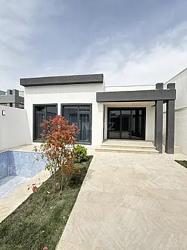 Satılır 4 otaqlı həyət evi 135 m²