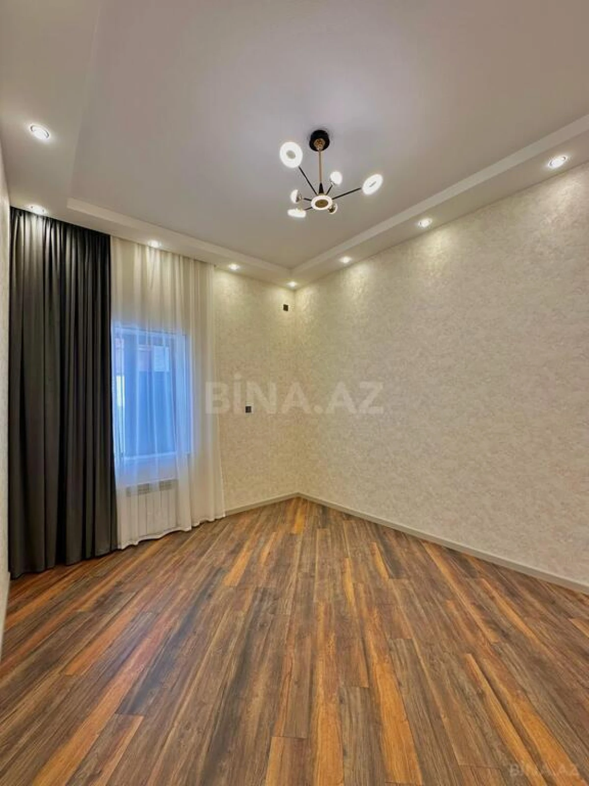 Satılır 4 otaqlı həyət evi 170 m²