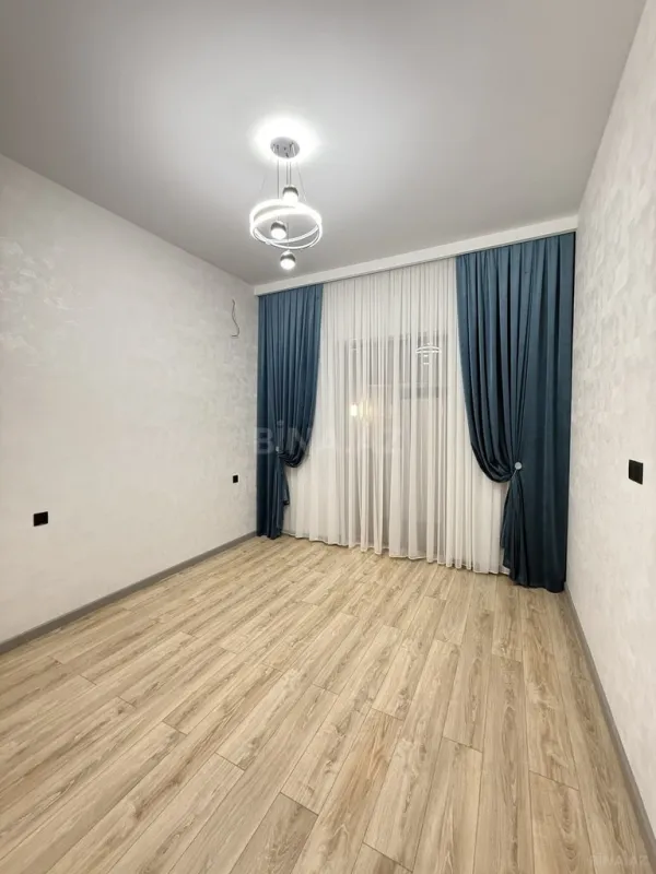 Satılır 4 otaqlı həyət evi 180 m²