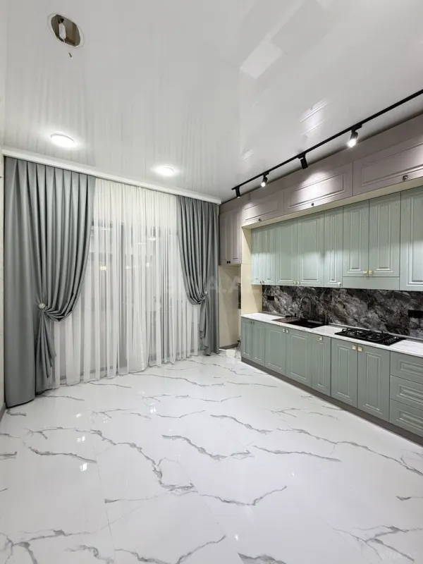 Satılır 4 otaqlı həyət evi 180 m²