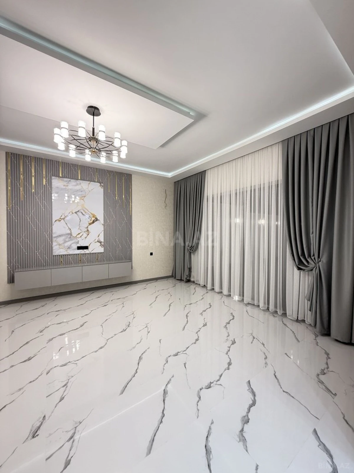 Satılır 4 otaqlı həyət evi 180 m²