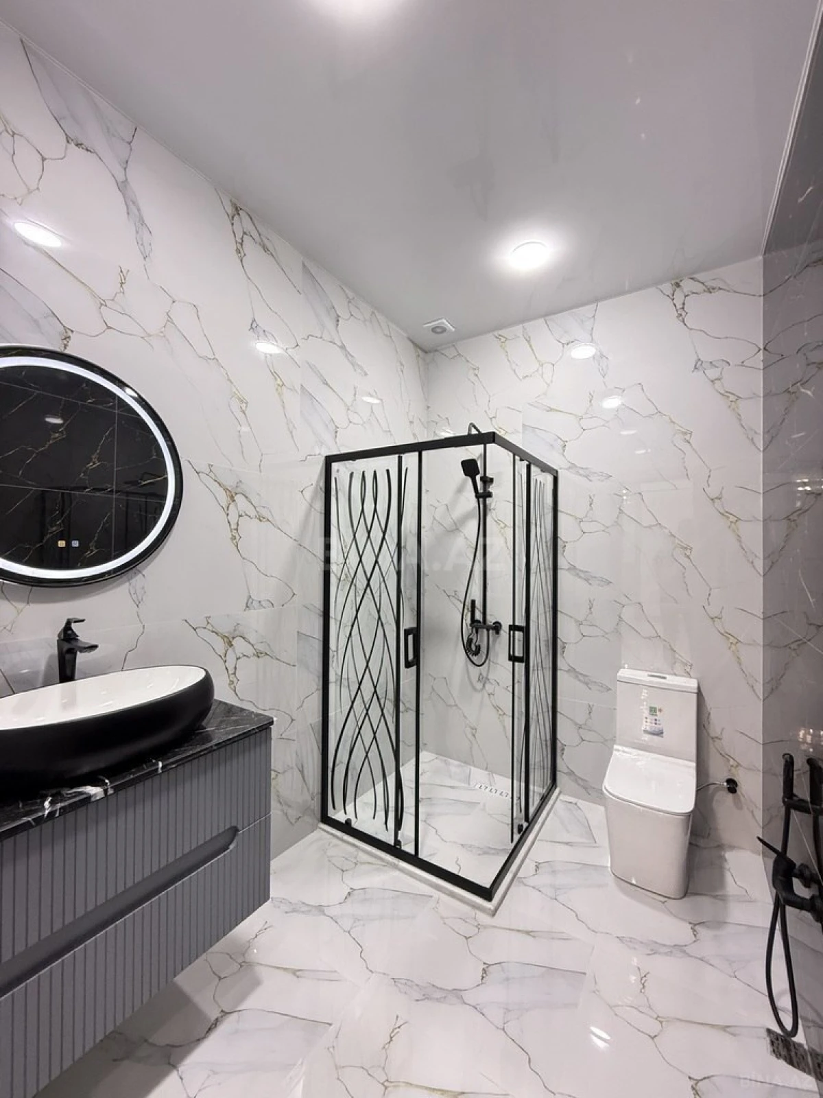 Satılır 4 otaqlı həyət evi 180 m²