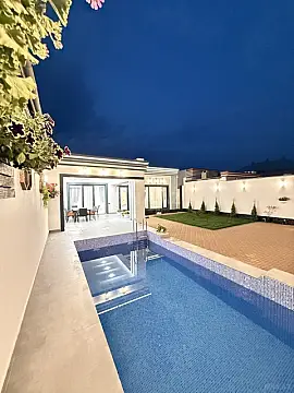 Satılır 4 otaqlı həyət evi 180 m²