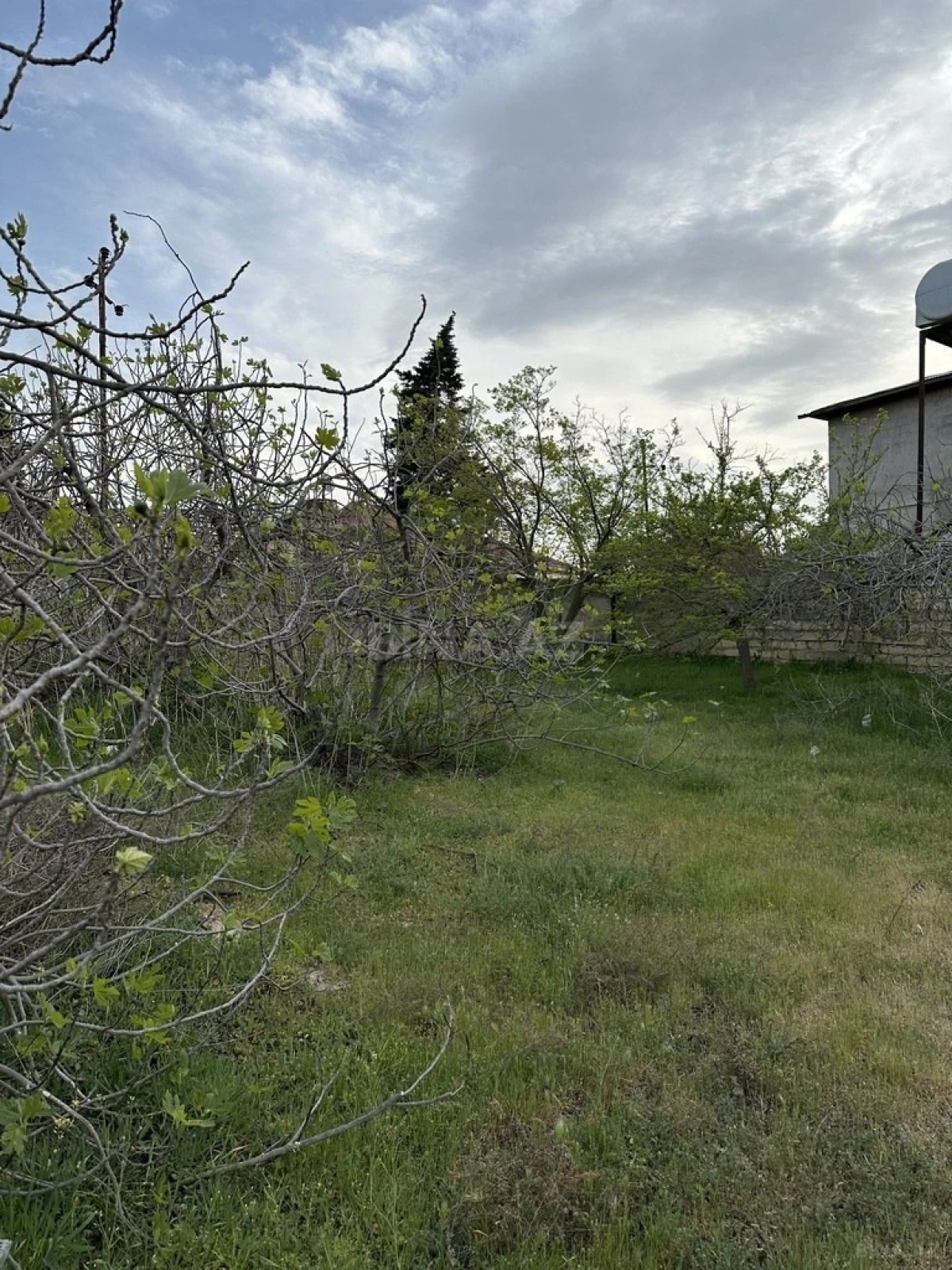 Satılır torpaq sahəsi 8 m²